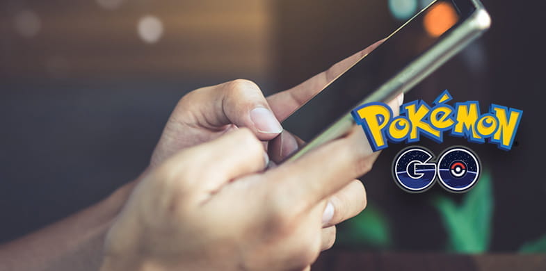 Joc Pokemon Go pe mobil și calculator