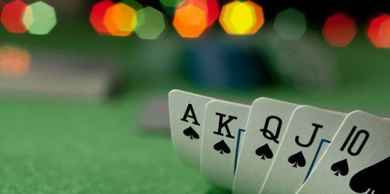 Învață regulile de bază ale pokerului